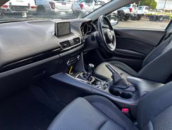 2016 MAZDA MAZDA3 SP25