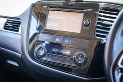 2015 MITSUBISHI OUTLANDER LS (4x4)