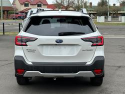 2022 SUBARU
OUTBACK AWD TOURING