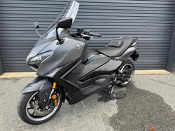 2025 Yamaha Tmax 560 (XP560D) Tech Max Crystal Graphite