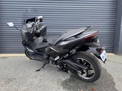 2025 Yamaha Tmax 560 (XP560D) Tech Max Crystal Graphite