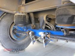 2007 Maxitrans 22 Pallet Curtainsider