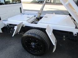 2013 Nissan Navara RX