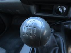 2013 Nissan Navara RX