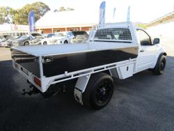 2013 Nissan Navara RX