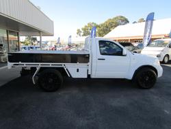 2013 Nissan Navara RX