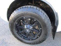 2013 Nissan Navara RX