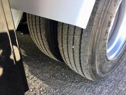 2019 TAG A LONG 7,5 Metre 25Ft Allextras Tool Box Water Bottle Spare Bhp Steel WHITE