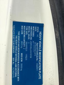 2013 Hino 2844 6X4 Trout River Live Bottom Body Ex Govt Low Klm Chip Spreader All Extras Fract New 2844 6X4 RIGIDS WHITE