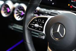 2022 Mercedes-Benz GLB-Class GLB200