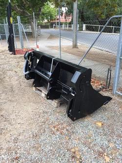 2022 Manitou Cb 4X1 900L2450