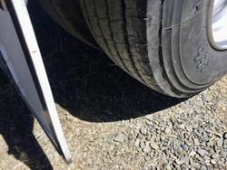 2020 TAGALONG 7,4 Mt Deck Hyd Ramps Leg Wb Tb Tie Downs Etc $30000+Gst WHITE