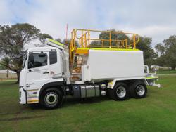 2024 UD Cw Series White