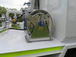 2024 UD Cw Series White