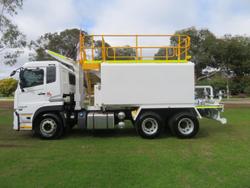 2024 UD Cw Series White