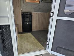 2024 McNeill 3 Horse Enclosed Gooseneck White