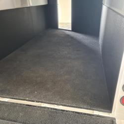2024 McNeill 3 Horse Enclosed Gooseneck White
