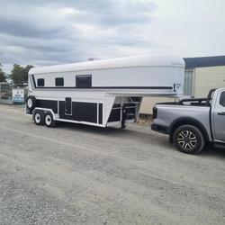 2024 McNeill 3 Horse Enclosed Gooseneck White