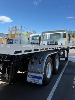 2026 Isuzu F Series FVZ 260-300 AT R55 White