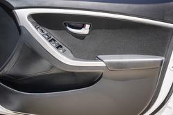 2014 HYUNDAI i30 ELITE