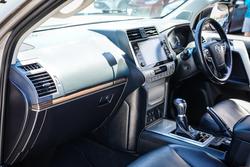 2020 Toyota PRADO VX