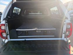 2022 Toyota Hilux SR5 Glacier White