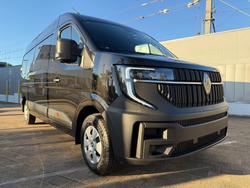 2026 RENAULT MASTER