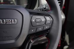 2025 Isuzu D-MAX X-TERRAIN