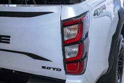 2025 Isuzu D-MAX BLADE