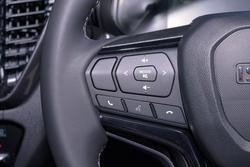 2025 Isuzu D-MAX BLADE