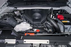 2025 Isuzu D-MAX BLADE