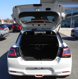 2025 Suzuki Swift Hybrid GLX