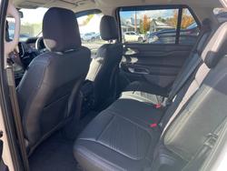 2025 FORD EVEREST TREND