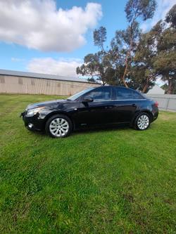 2012 Holden
                Cruze CDX
