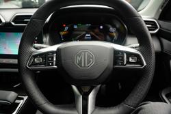2024 MG ZS Essence Hybrid+