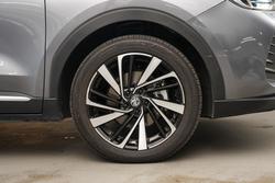 2024 MG ZS Essence Hybrid+