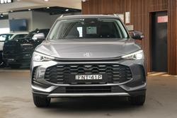 2024 MG ZS Essence Hybrid+