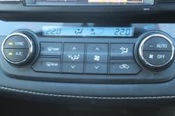 2017 Toyota
RAV4 GXL