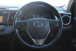 2017 Toyota
RAV4 GXL