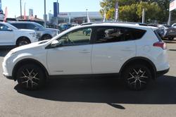 2017 Toyota
RAV4 GXL