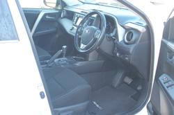 2017 Toyota
RAV4 GXL