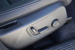 2025 Volvo XC40 Plus B4