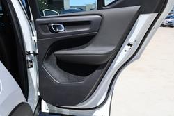 2025 Volvo XC40 Plus B4