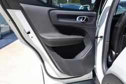 2025 Volvo XC40 Plus B4