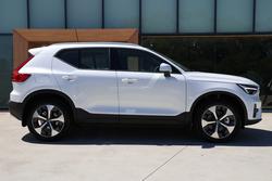 2025 Volvo XC40 Plus B4