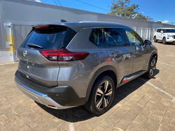 2025 Nissan
X-TRAIL Ti-L