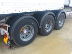 2002 Maxitrans 34 Pallet Pantech B Double Set