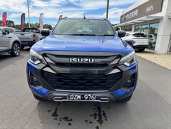 2025 ISUZU D-MAX XT