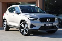 2025 Volvo XC40 Plus B4