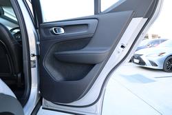 2025 Volvo XC40 Plus B4